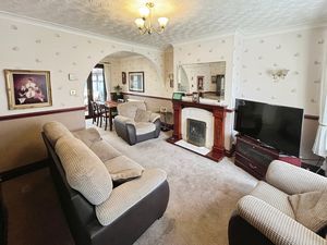 Lounge- click for photo gallery